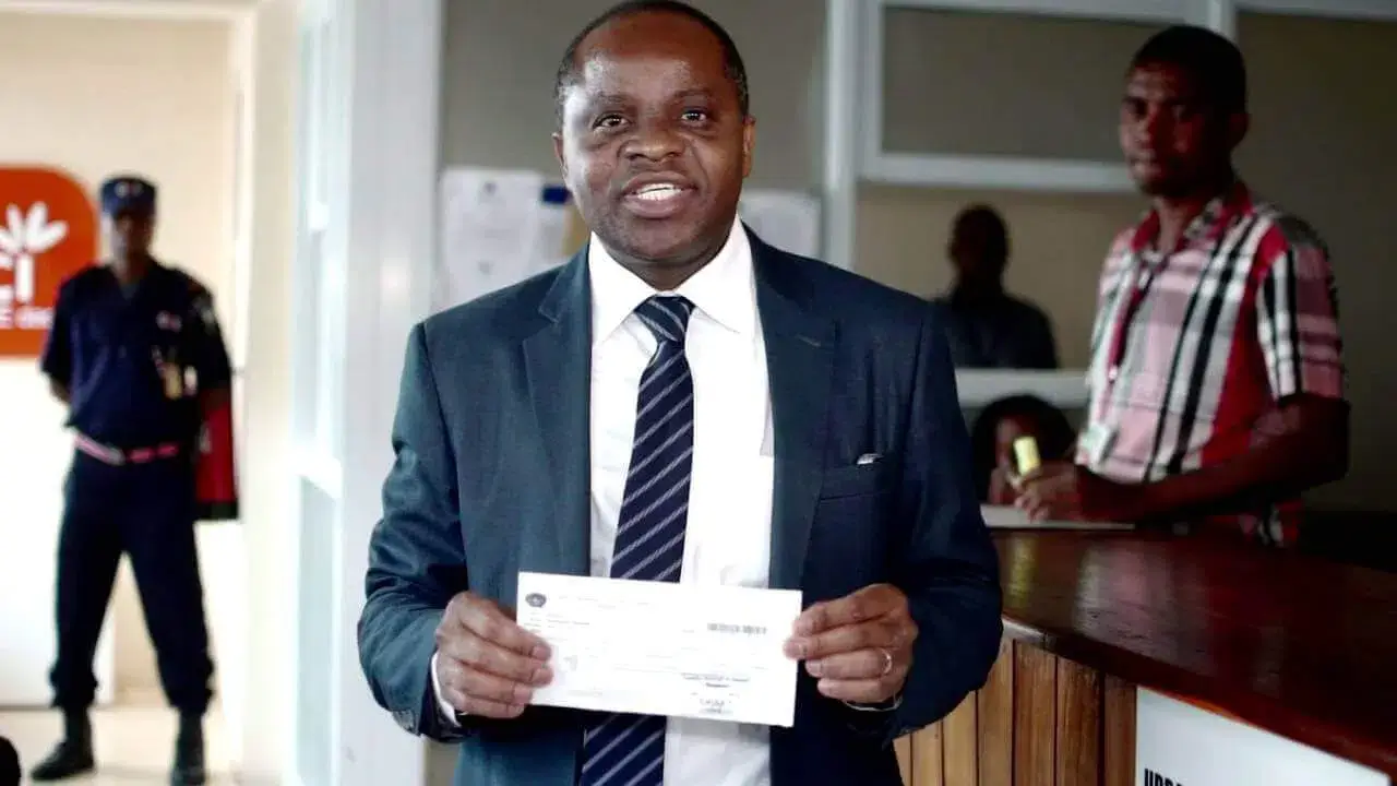 Mahamudo Amurane anuncia fim do casamento com MDM