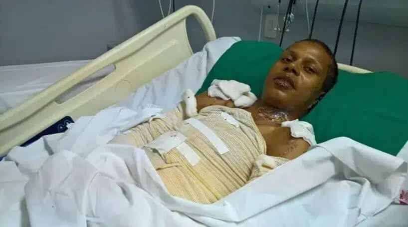 Travesti agredido e trancado em quarto a arder