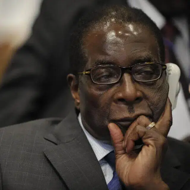 Robert Mugabe aceita abandonar cargo de Presidente do Zimbabué