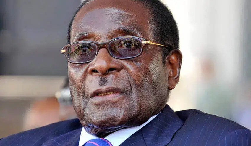 Robert Mugabe ignora ultimatos e convoca gabinete ministerial
