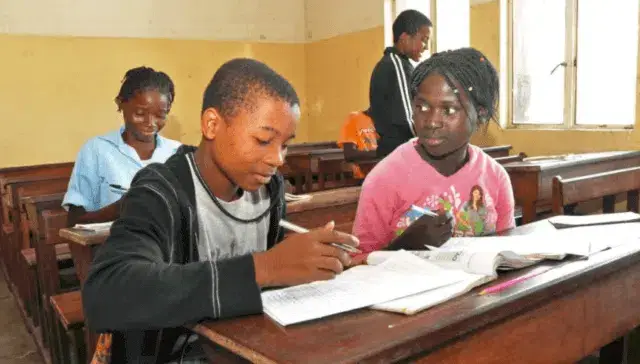 Escolas encerram curso nocturno na cidade de Maputo
