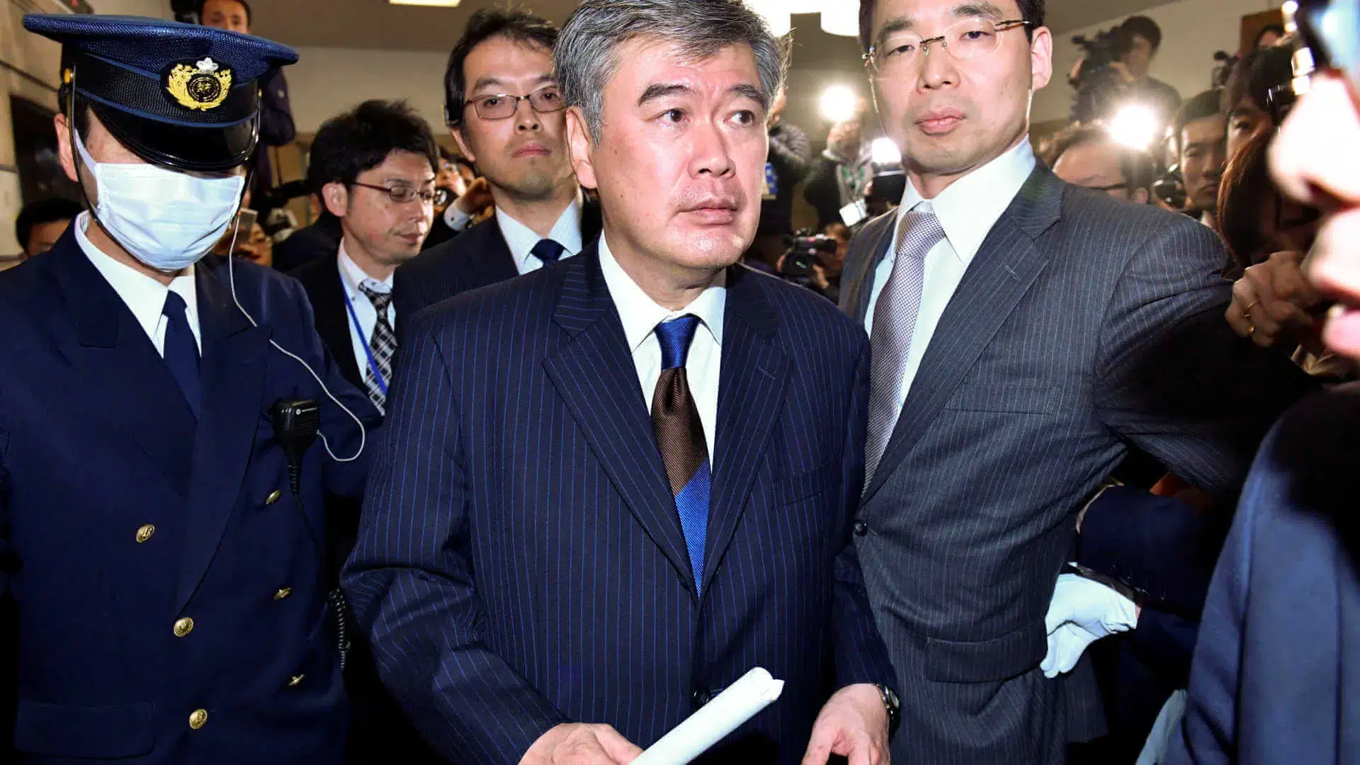 Vice-ministro-japonês-nega-acusações-de-assédio-mas-renuncia-ao-cargo