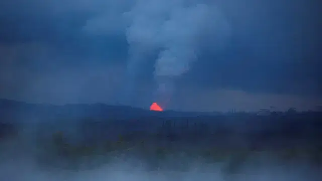 Nova explosão no vulcão Kilauea provoca sismo de 5,2
