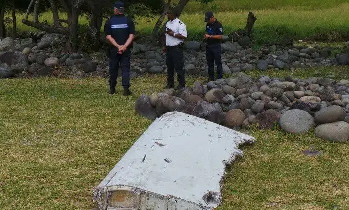 Investigadores continuam sem saber a causa do desaparecimento do voo MH370