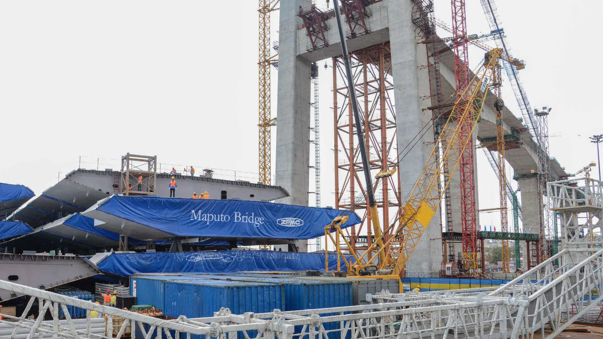 Governo promete conclusão da ponte sobre baía de Maputo para outubro