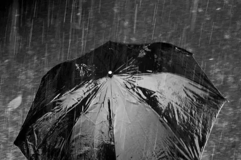 Chuva mata e desaloja famílias em Tete