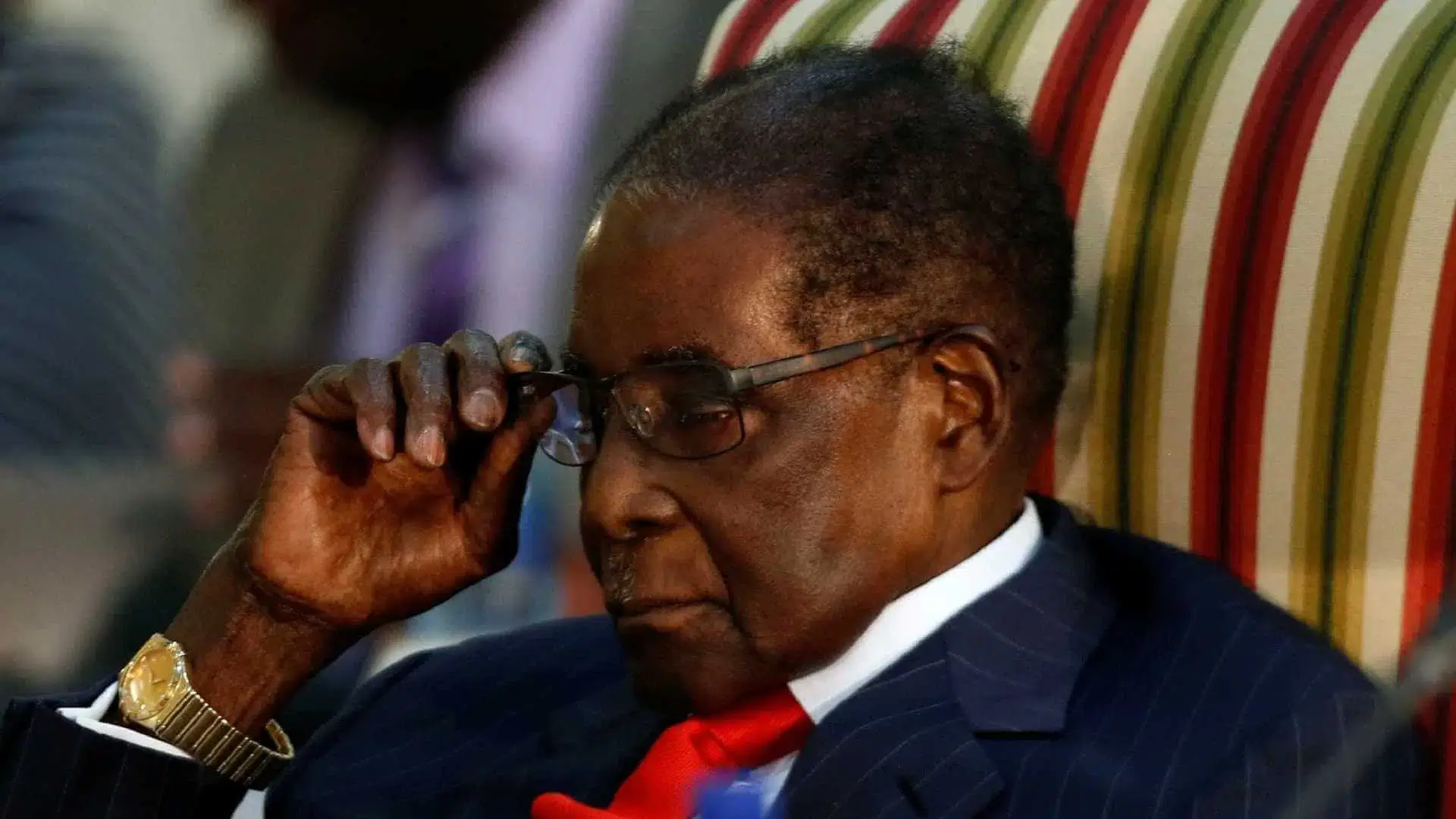 Ex-Presidente do Zimbabué Robert Mugabe já não anda devido a saúde frágil