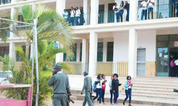 Suspeita de fraude adia exame de recorrência de Física na cidade de Maputo