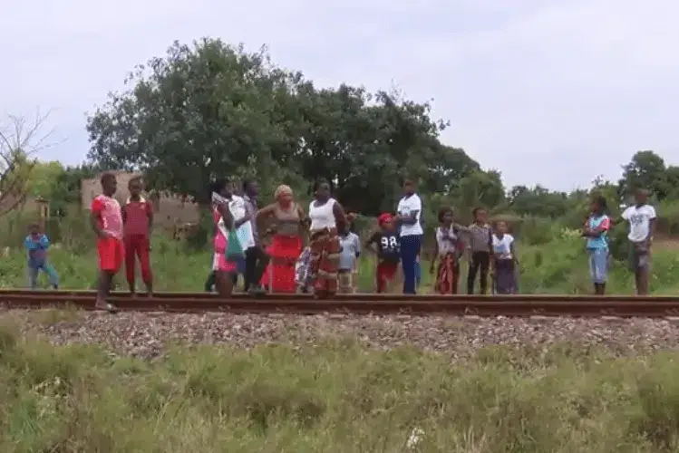 Jovem encontrado morto na linha férrea