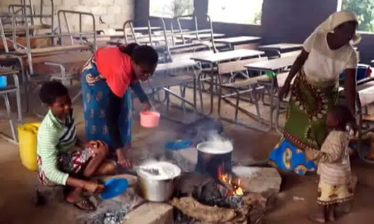 Idai paralisa aulas e ameaça comércio em Manica