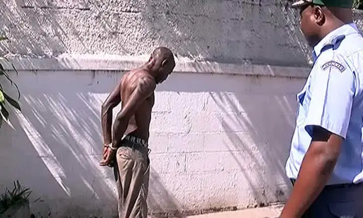 Polícia baleia falso mecânico na Beira