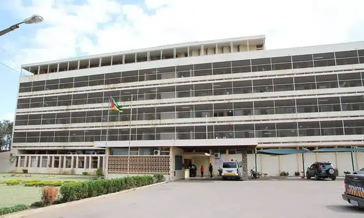 Doentes com tuberculose denunciam corte de refeições no Hospital Geral da Machava