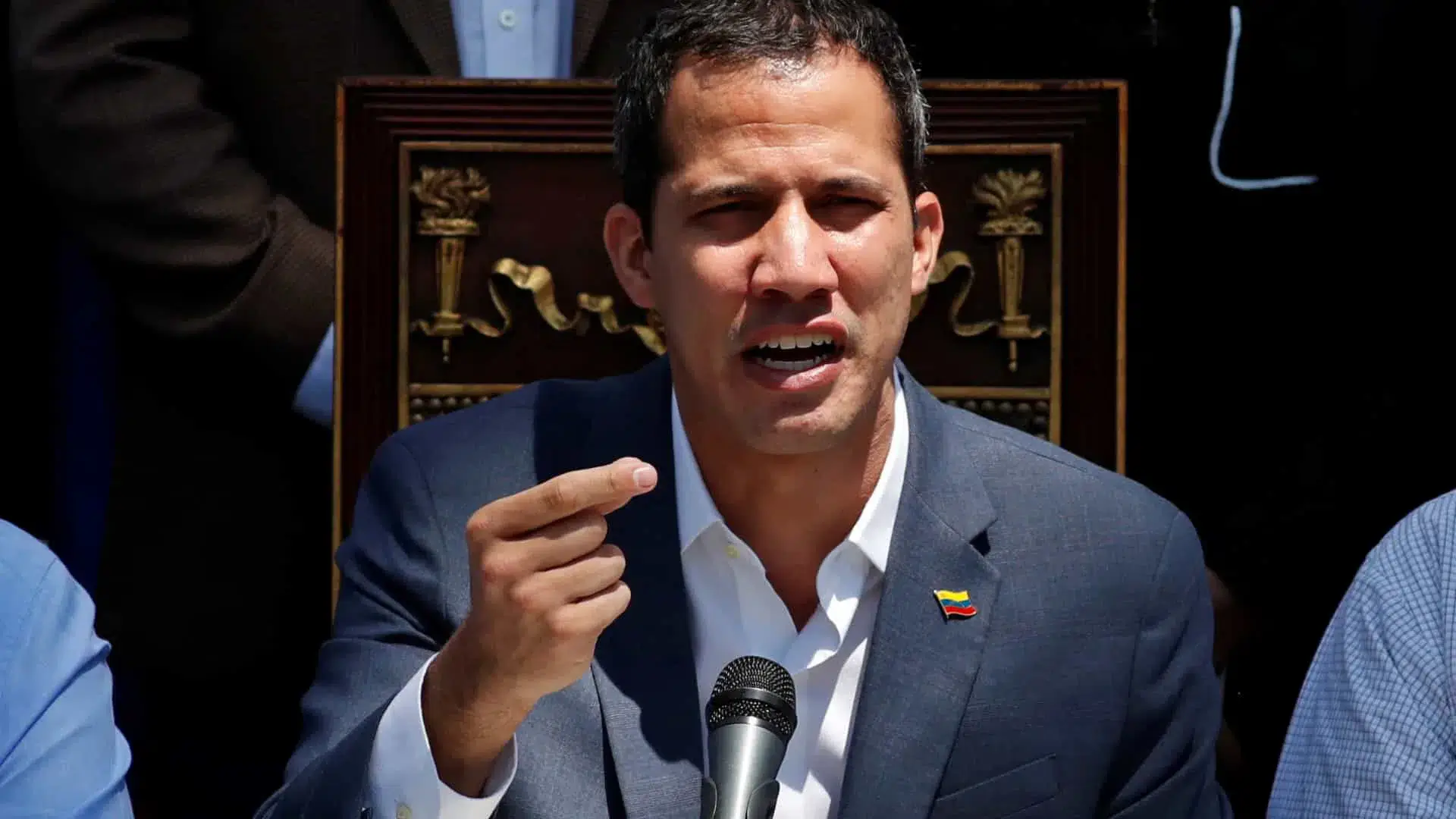 Fundos retidos eram usados para financiar paramilitares, diz Guaidó