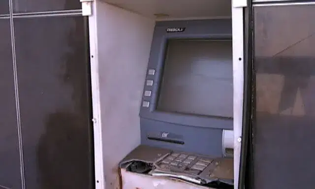 Matola- Desconhecidos vandalizam ATM na tentativa de roubar dinheiro