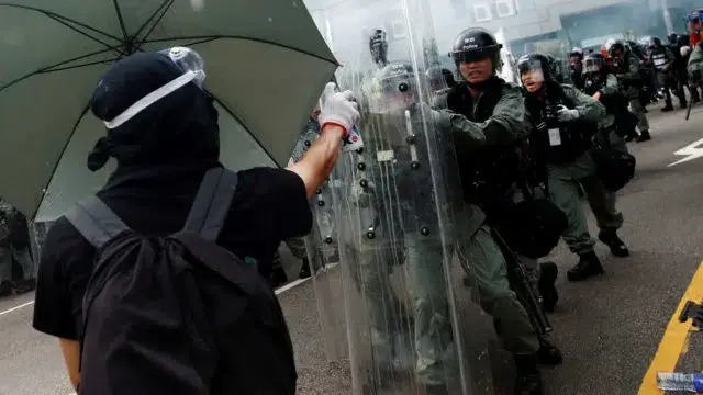 China apoiará autoridades de Hong Kong caso situação se descontrole