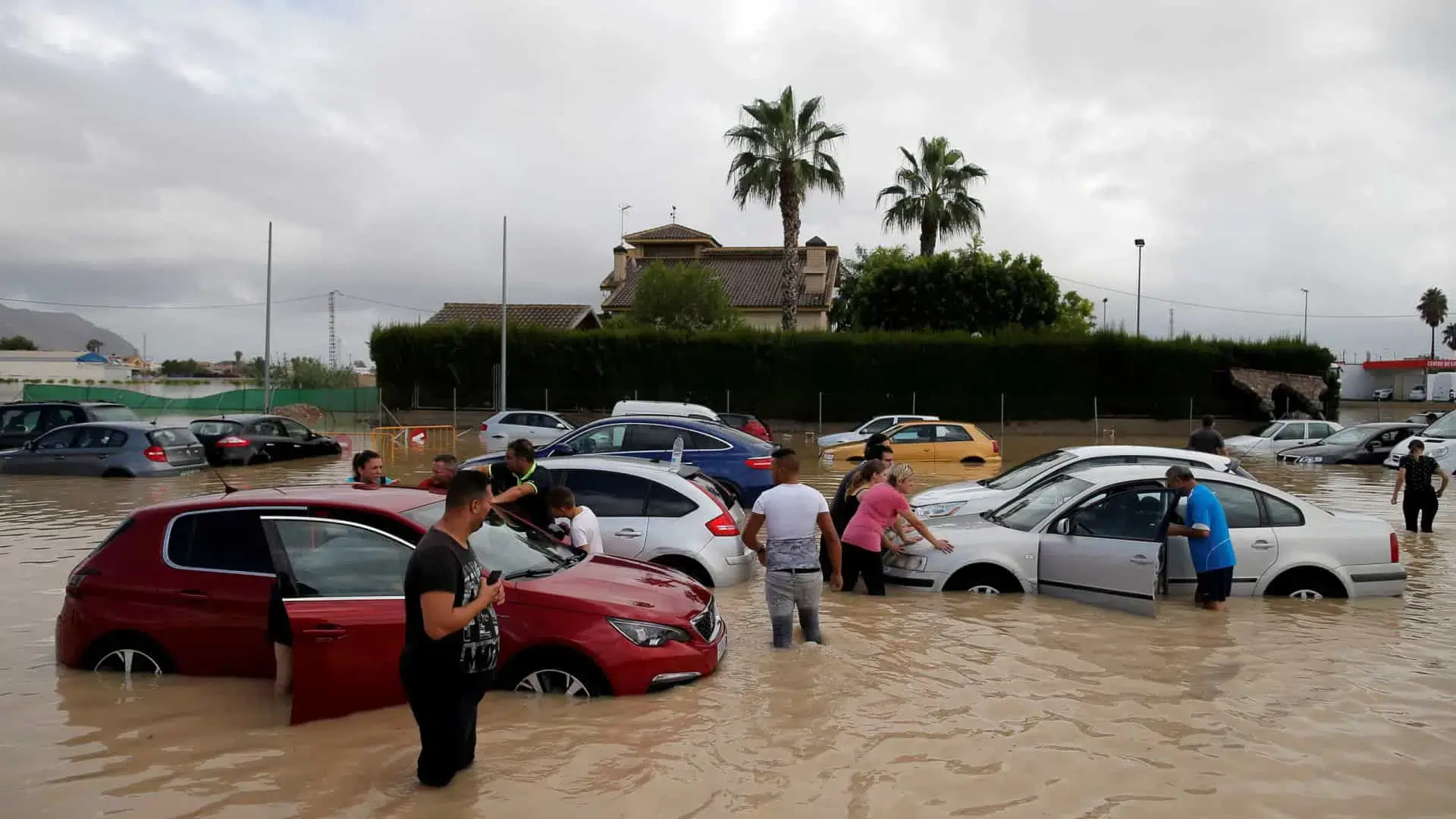 Chuvas torrenciais em Espanha obrigam a novas evacuações