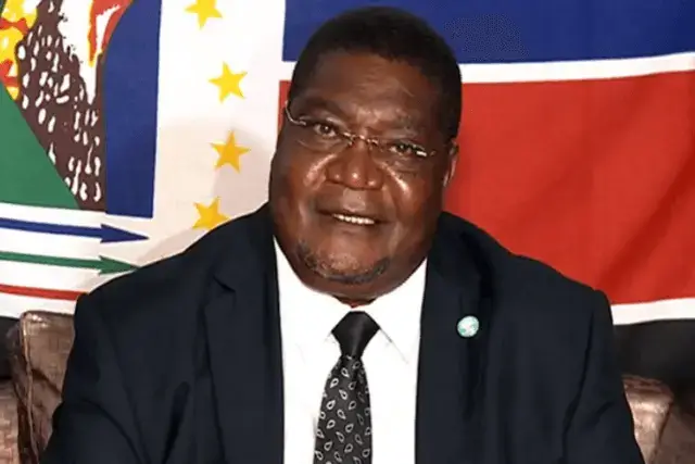Líder da Renamo distancia-se dos ataques a viaturas