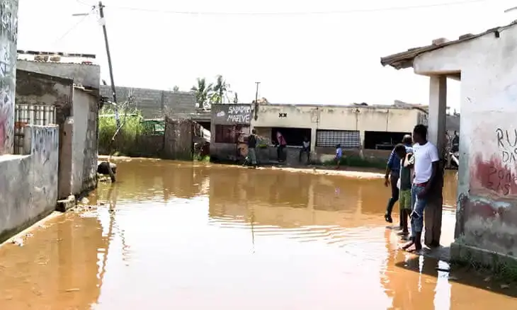 Bairro do Triunfo com casas alagadas