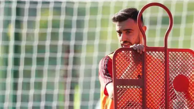 Bruno Fernandes diz estar a sentir-se mais forte no Manchester United