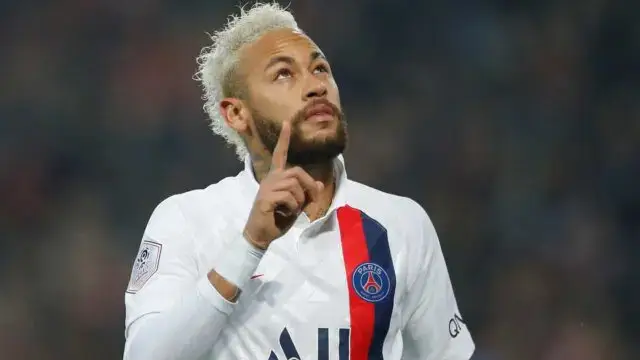 Neymar recusa 100 milhões do PSG