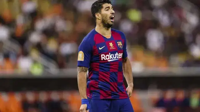 Luis Suárez reforça Barcelona no regresso da La Liga