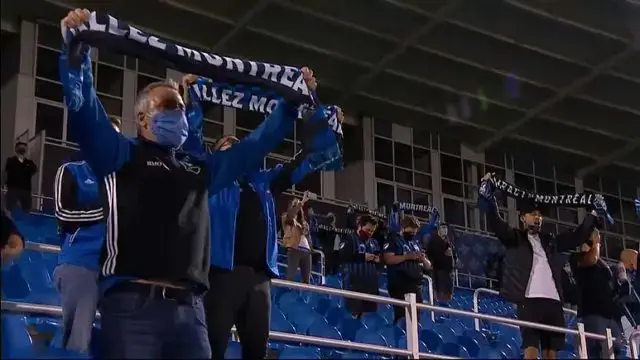 Adeptos voltam aos estádios de futebol no Canadá