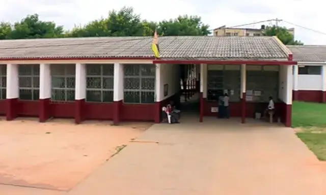 escolas de Nampula