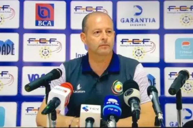 Luís Gonçalves diz ter sido impedido de alinhar Reinildo e Reginaldo