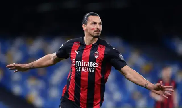 Ibrahimovic acusa FIFA e FIFPro de ganharem dinheiro indevido com a sua imagem