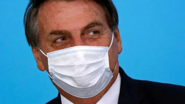 Bolsonaro nega ter chamado vírus de gripezinha após tê-lo feito 2 vezes