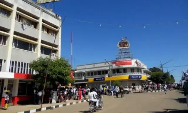 FADM e comerciantes mais expostos à COVID-19 na cidade de Chimoio