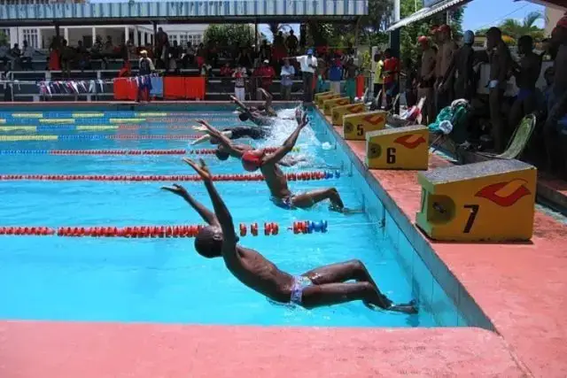 Maputo projecta campeonato de Natação de Verão