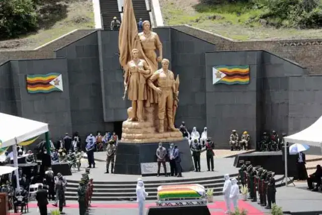 Pandemia já matou quatro ministros no Zimbabwe
