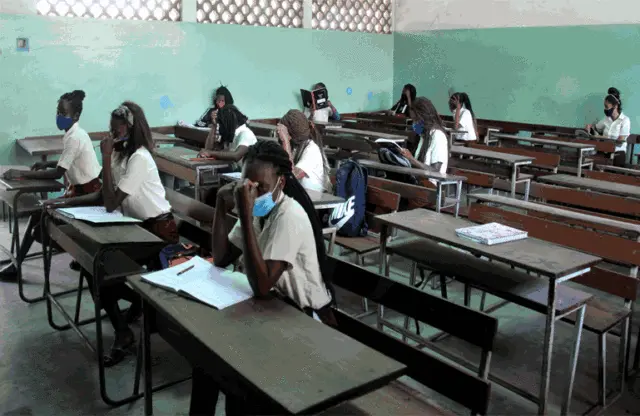 A partir de hoje mais de 600 mil alunos da 10ª e 12ª classes iniciam exame