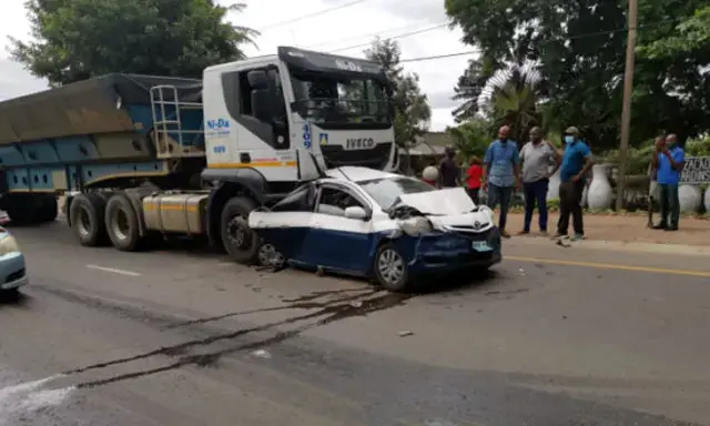 Acidente de carro fere duas pessoas com gravidade na Matola