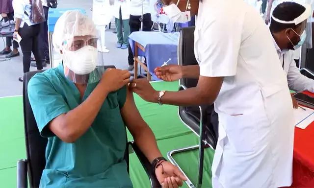 Cidade de Maputo conta com 154 técnicos para vacinar contra COVID-19