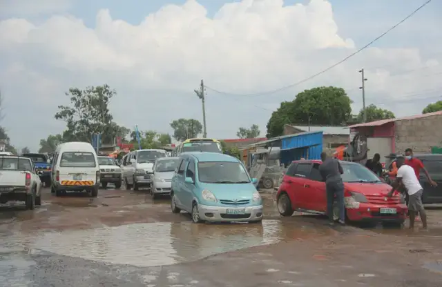 Governo provincial dispõe de mais de 113 milhões de meticais para a reabilitação de estradas em Maputo