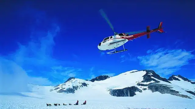 Alasca- Cinco mortos e um ferido grave em queda de helicóptero