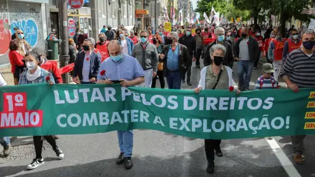 Lisboa, mais de mil pessoas protestaram pelos direitos dos trabalhadores