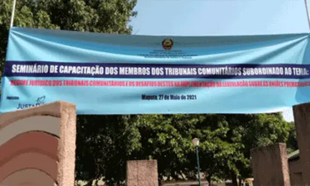Membros dos tribunais comunitários recebem capacitação na Matola