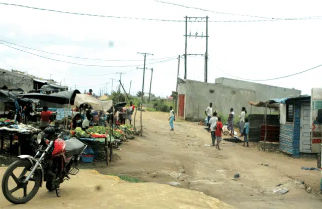 Crianças morrem afogadas nos poços em busca de água em Ndunda-2