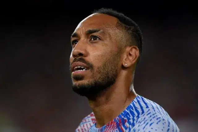 Aubameyang quebra silêncio após assalto
