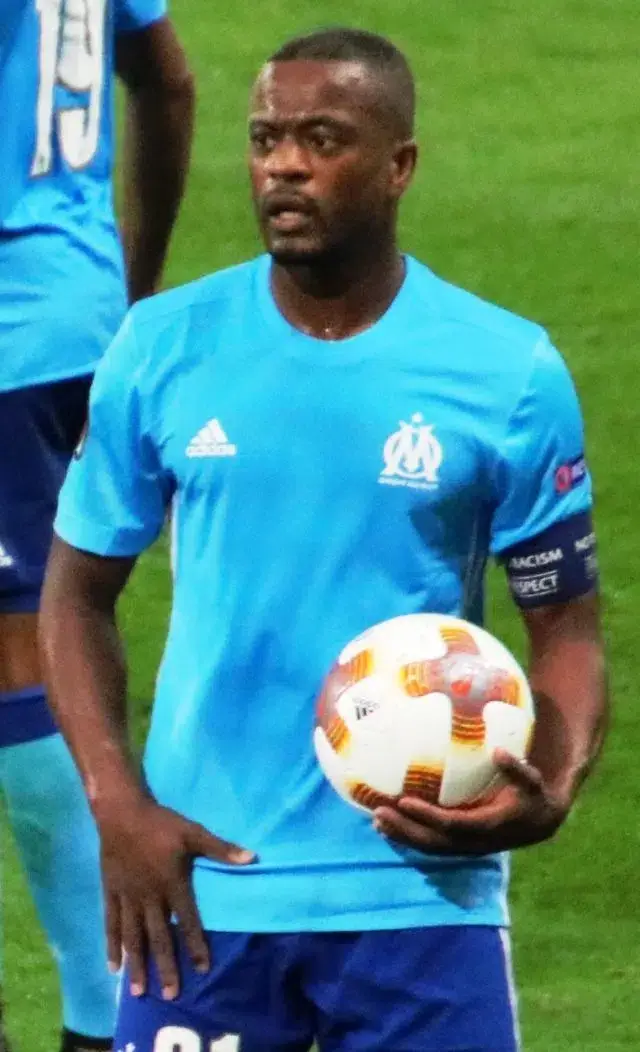 Evra Não me considero uma vítima, mas sim um sobrevivente