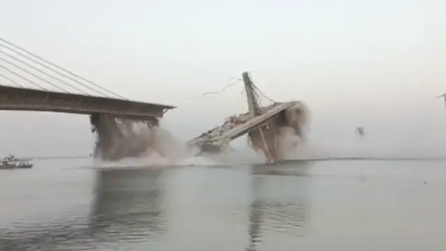Ponte suspensa em construção colapsa pela segunda vez em 14 meses na Índia