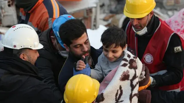 UNICEF- Cerca de 11 milhões de crianças precisam de ajuda urgente na Turquia e Síria