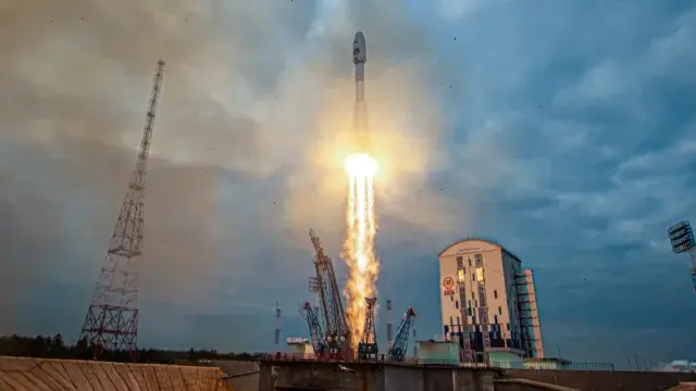 Missão lunar da Rússia falha após Luna-25 despenhar-se na superfície da Lua
