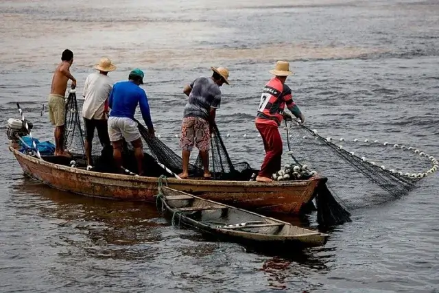 Pescadores sem coletes salva-vidas serão impedidos de exercer actividade na Zambézia