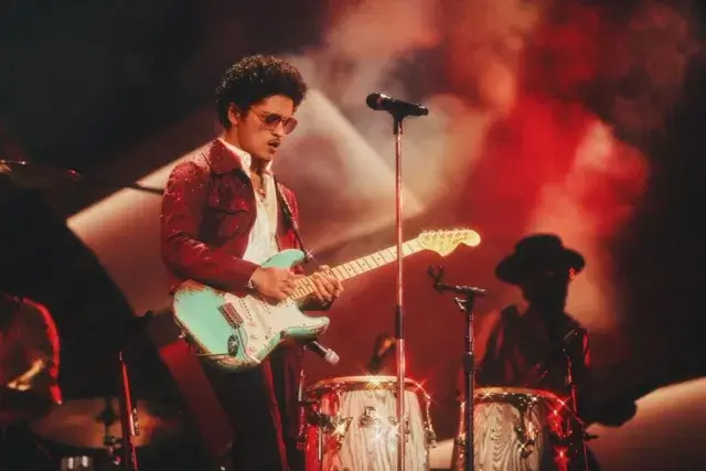 Cantor Bruno Mars cancela show em Tel Aviv após bombardeios