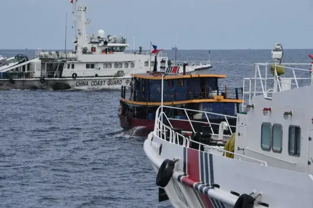 China acusa Filipinas de provocar deliberadamente colisão entre navios