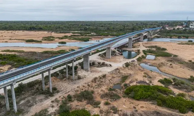 PR Filipe Nyusi inaugura ponte 6 de Agosto no Rio Save